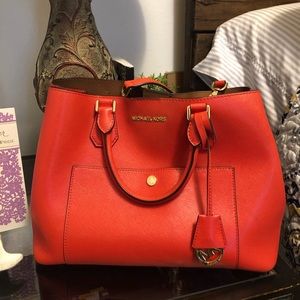 Medium-large MK Tote